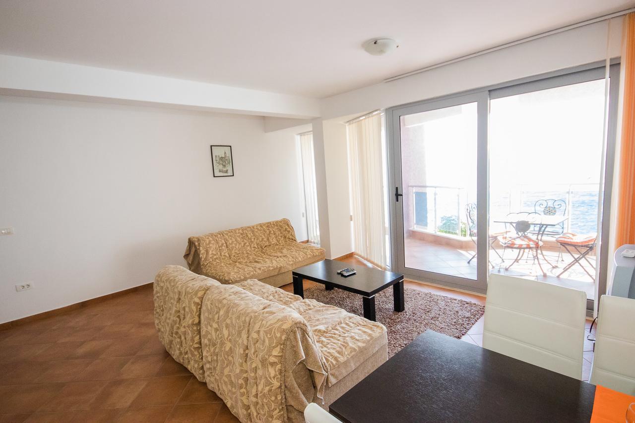 Apartments Palma Dobra Voda Esterno foto